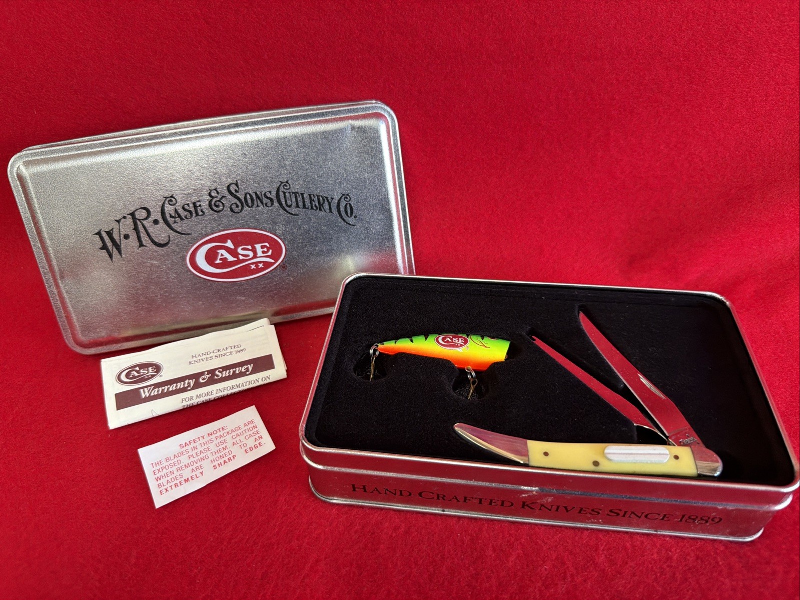 Case XX USA Fishing Knife Set 2008 Toothpick Smooth Yellow Synthetic & Lure
