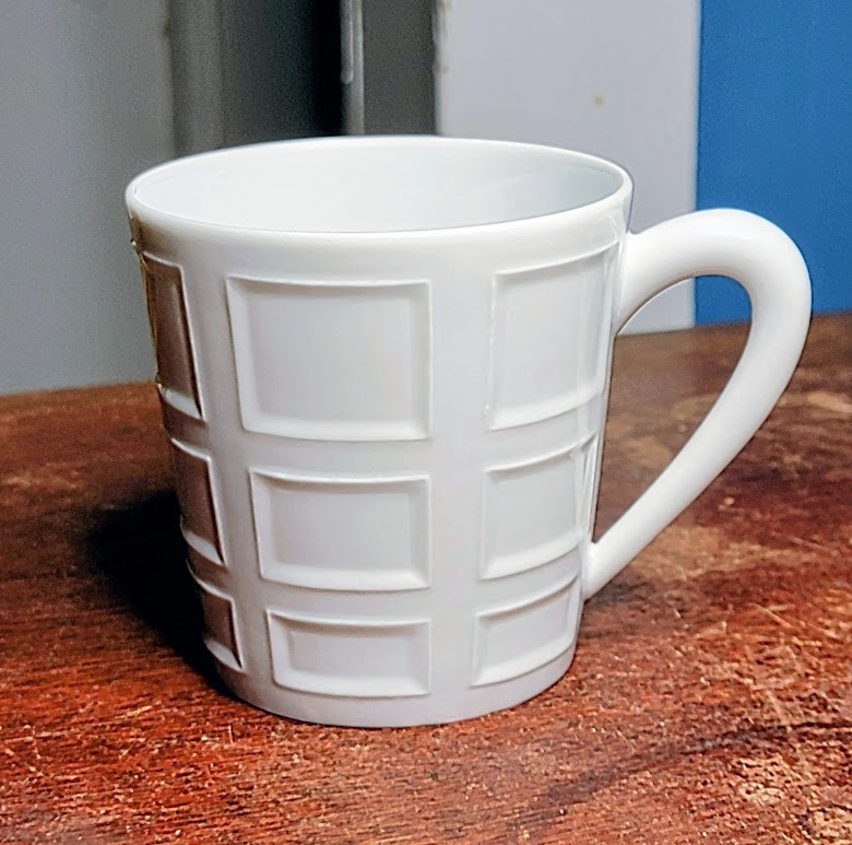 Bernardaud Naxos Mug Manufacture De Porcelaine 1863 Made in France UNUSED 3 5/8″