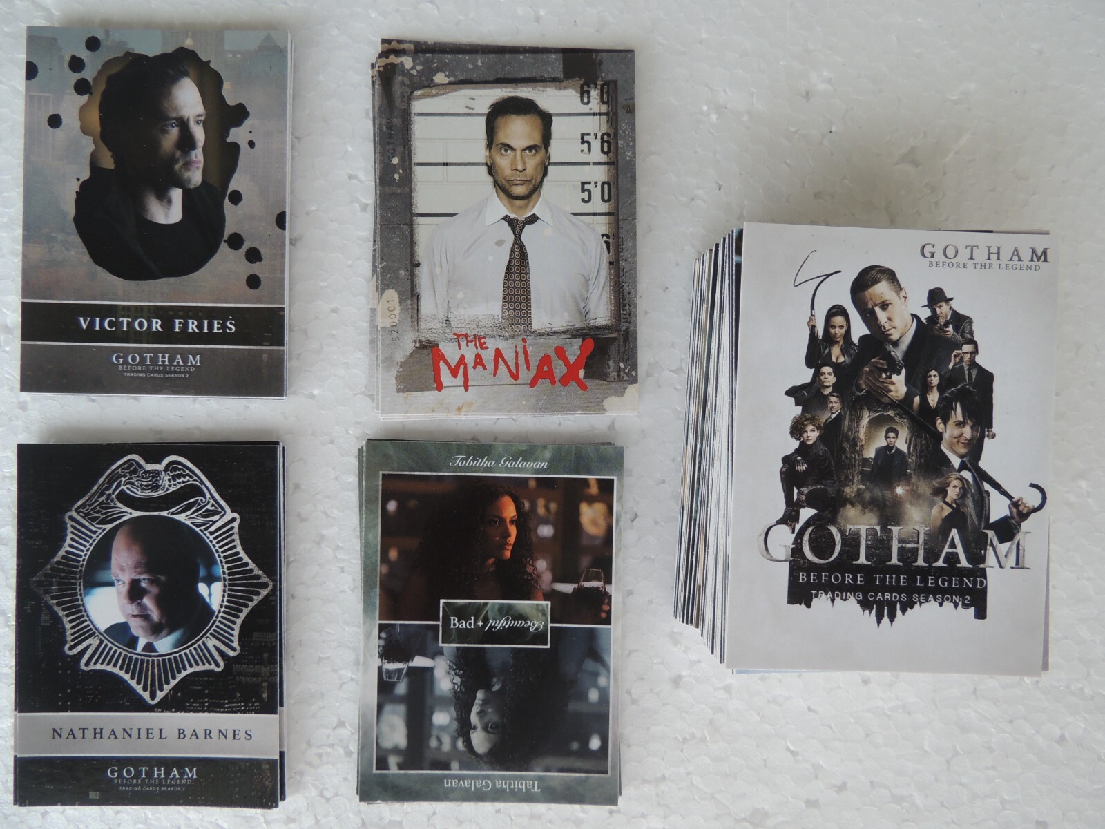GOTHAM SEASON 2 BASE SET AND 4 INSERT SETS MINI MASTER 2017 CRYPTOZOIC