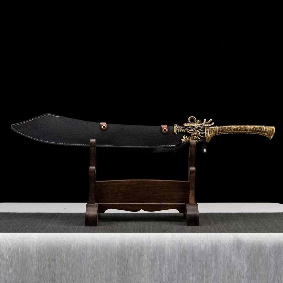 Sharp Chinese Broadsword Dragon Theme Kung Fu Dao Sword Manganese Steel Leather