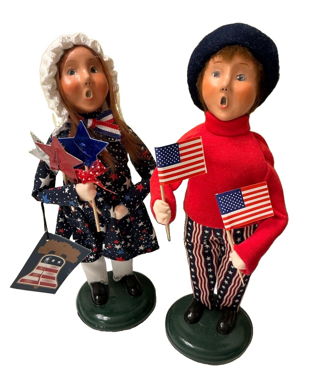 Byers’ Choice Ltd Carolers-Patriotic Girl & Boy-Set of 2-Limited Ed-NEW