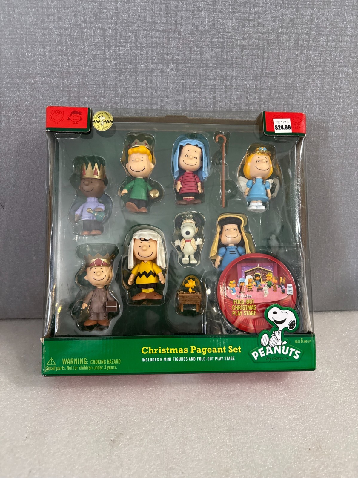 Peanuts Mini Figure Nativity Set CHRISTMAS PLAY 2010 Pageant Fold-Out Stage