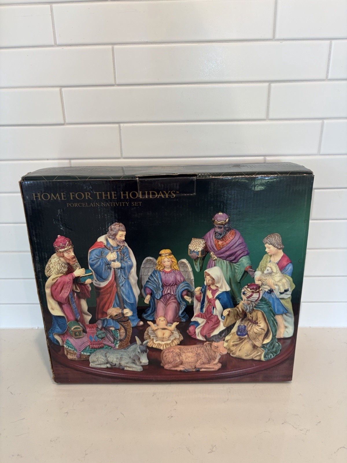 Vintage Home For The Holidays 12 Pc Porcelain Nativity Set Christmas 1999