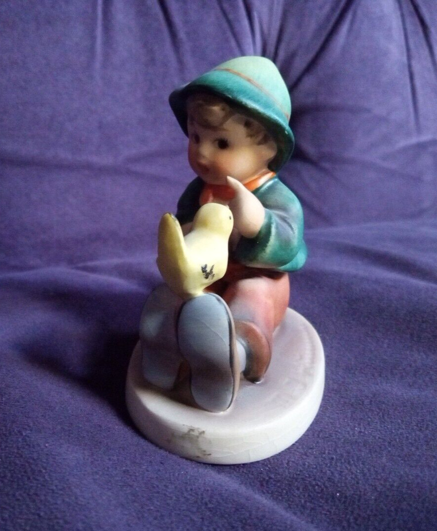 GOEBEL HUMMEL FIGURINE # 63 53 “SINGING LESSONS” TMK2 3″tall GERMANY