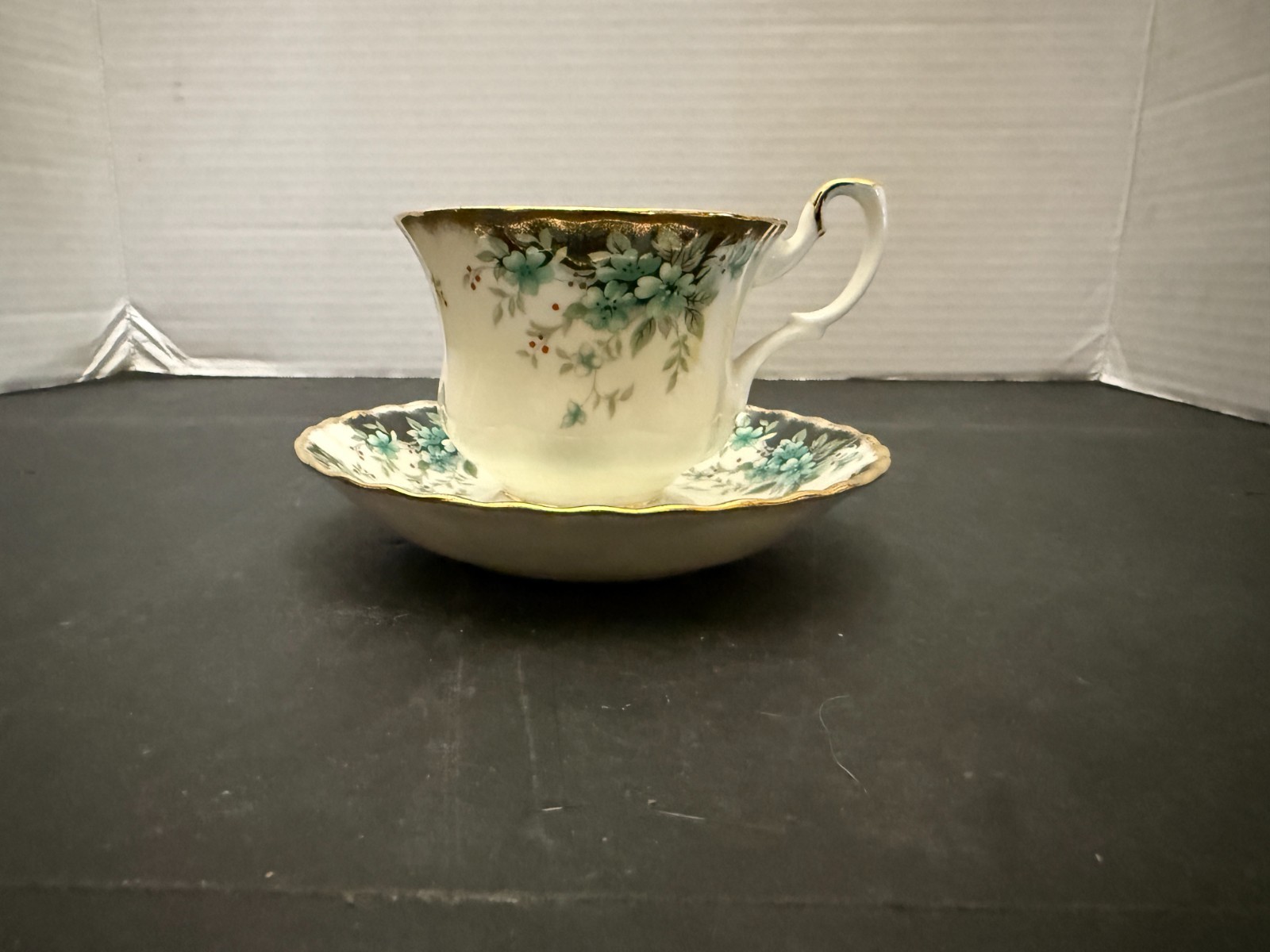 Vintage 1983 Royal Albert Bone China Royal Choice Series Badminton Cup & Saucer