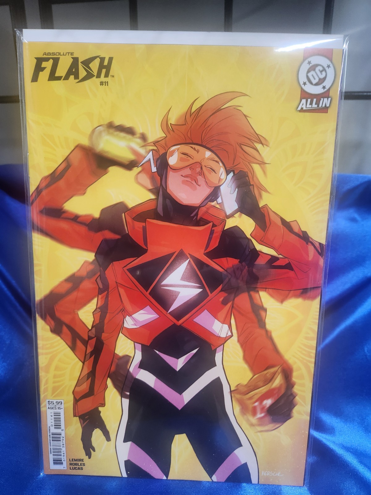 Absolute Flash #11 Cover D Karl Kerschl Card Stock Variant
