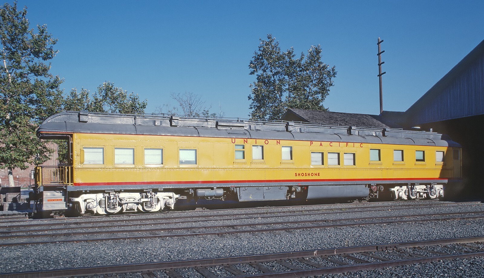 UP Soshone at Sacramento, CA on August 26, 1988 5 x 7 Photo