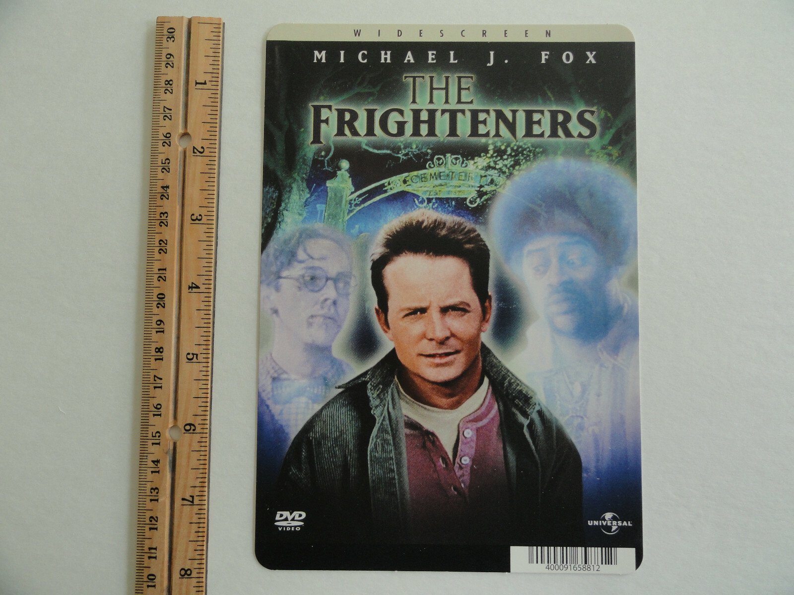 THE FRIGHTENERS MICHAEL J. FOX – BLOCKBUSTER VIDEO BACKER CARD 5.5″X8″ -NO MOVIE