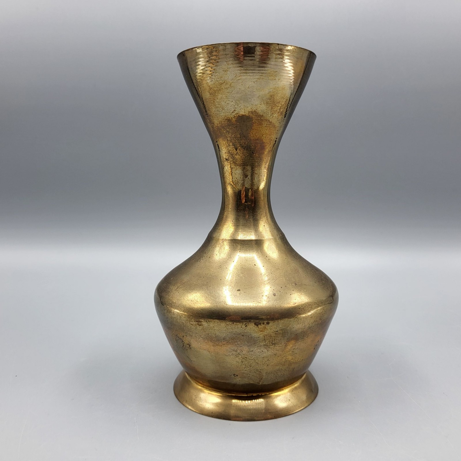 Vintage Brass Flower Bud Vase MCM 5.75″ Tall Home Decor