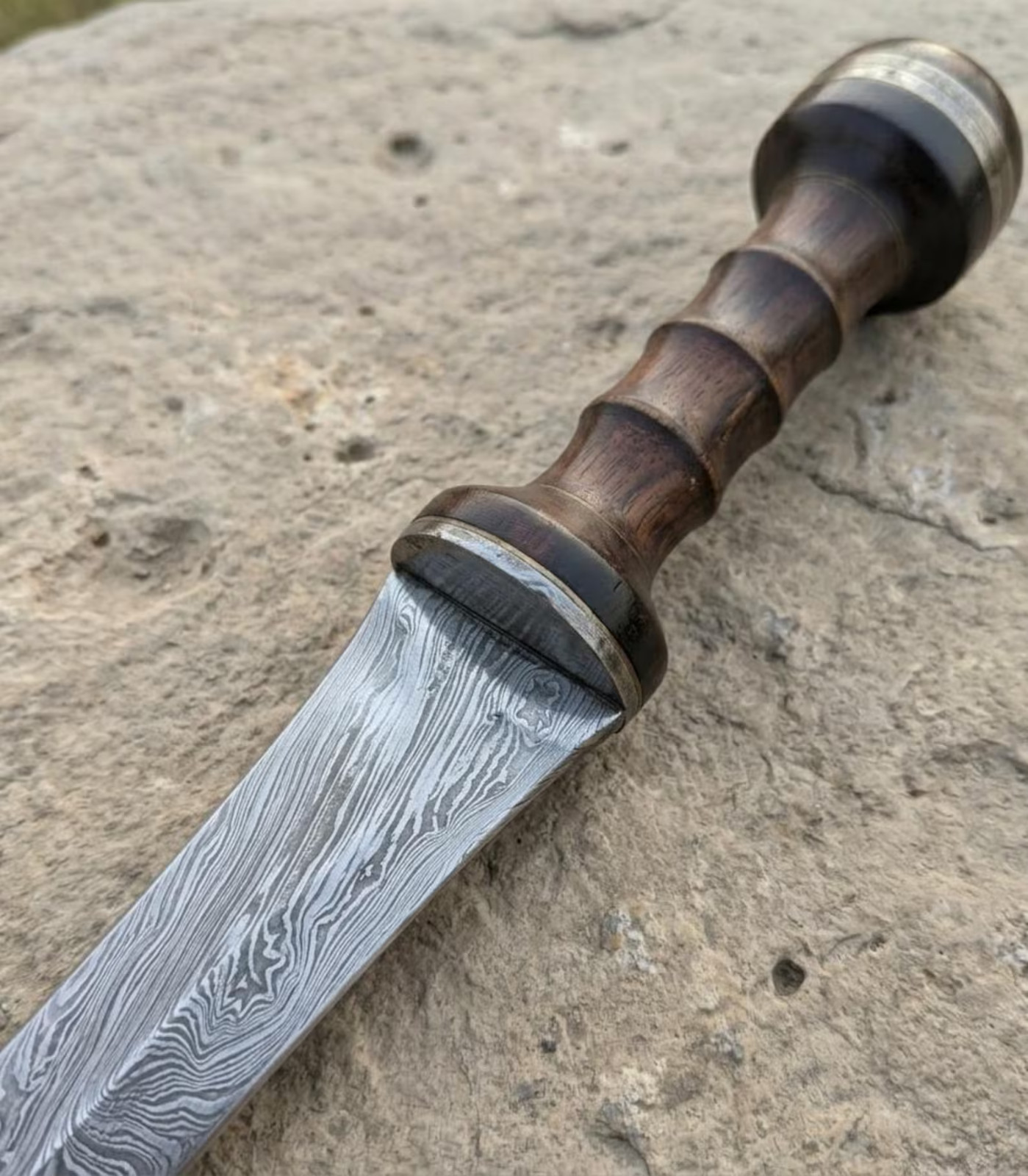 Hand Forged Damascus Gladius Sword 36″ | Roman Style Short Sword | Rosewood Hand