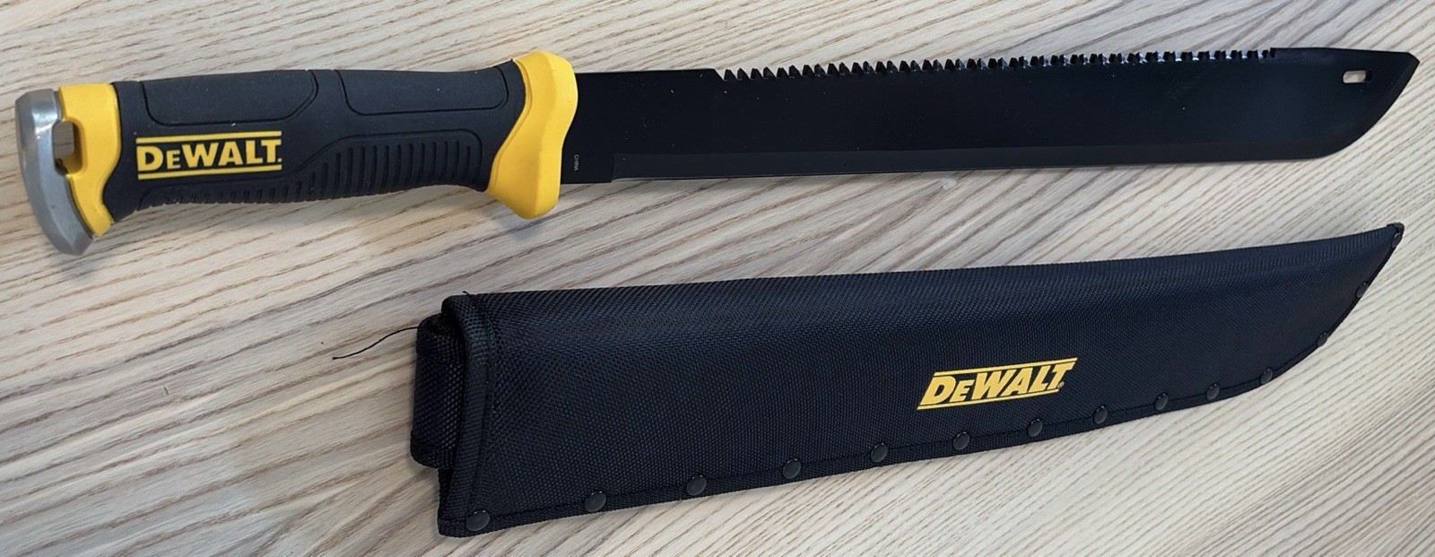 24” DEWALT Machete Authentic Sawback Heavy Duty Full Tang Rubber Handle Black