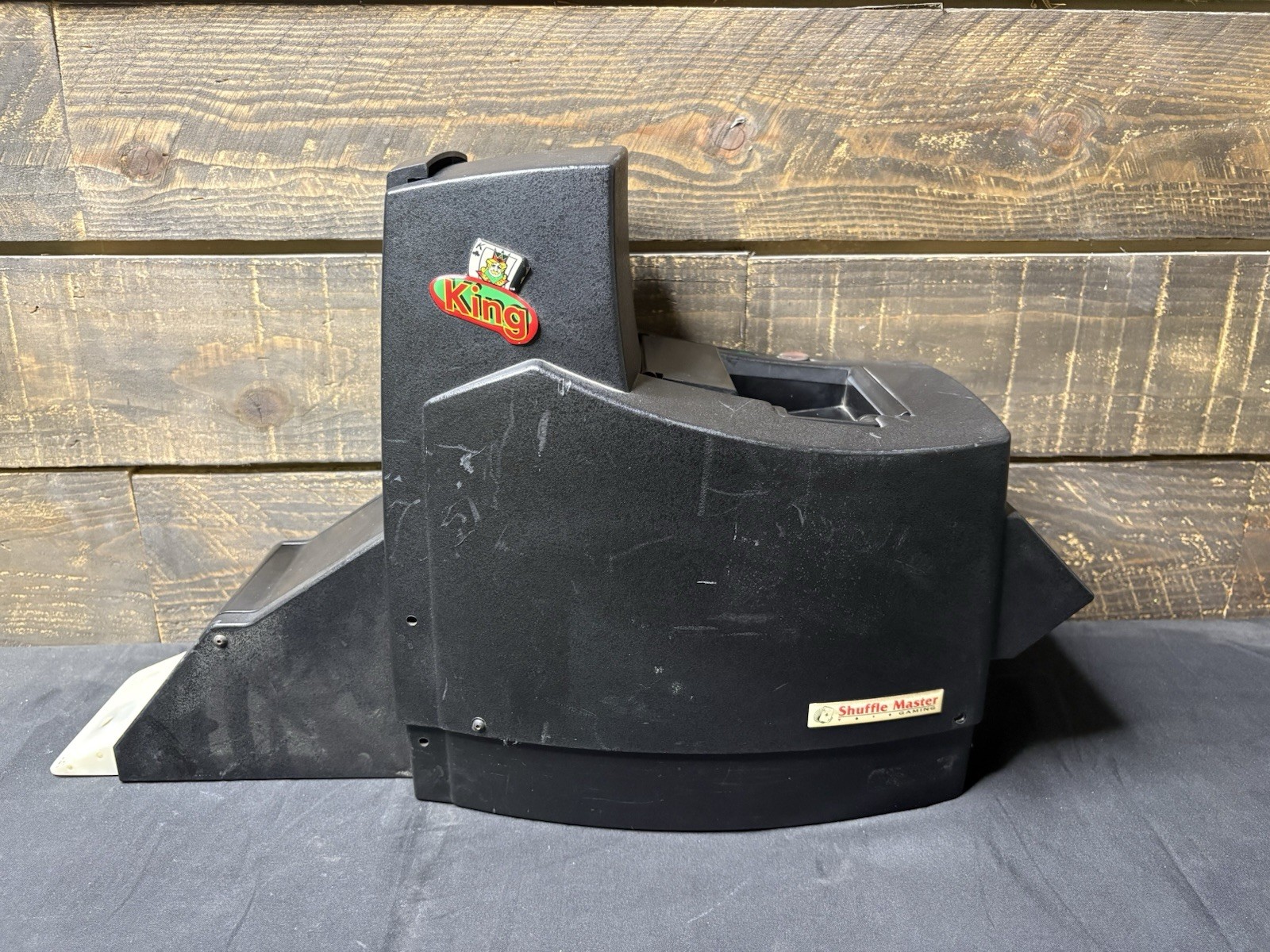 ShuffleMaster KING Continuous Casino Card Shuffler