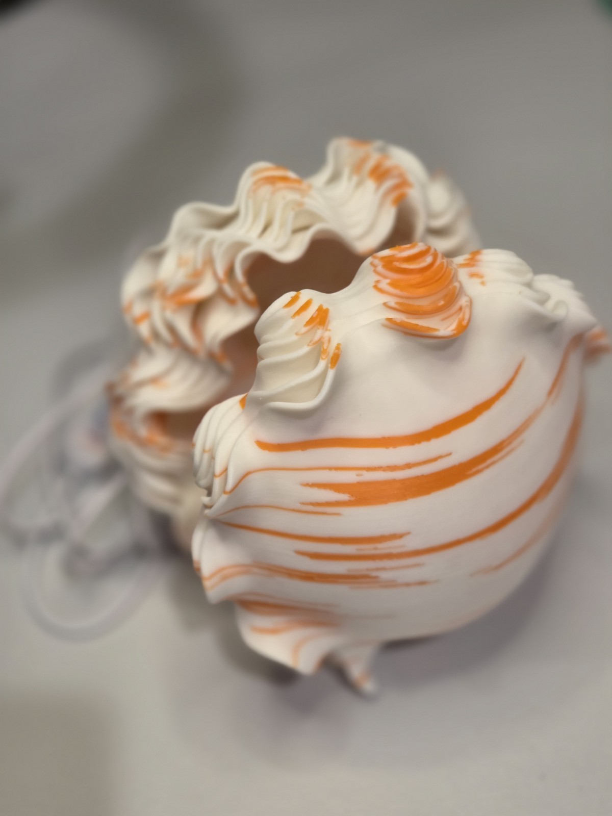 Ocean Petals Sculpted Mini Lamp