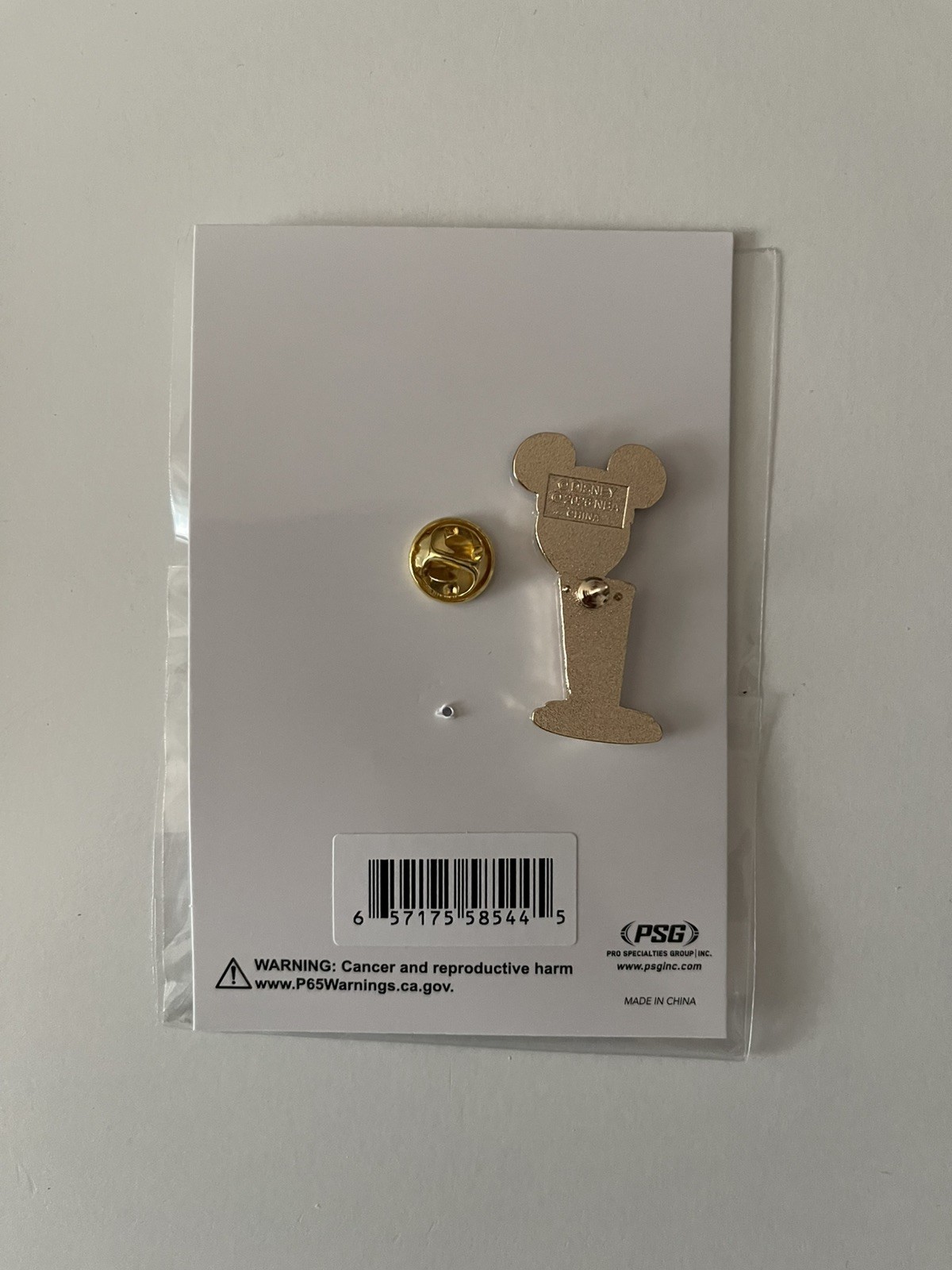 2026 NBA Finals Knicks-Spurs Disney Springs Exclusive Larry O’Brien Trophy Pin