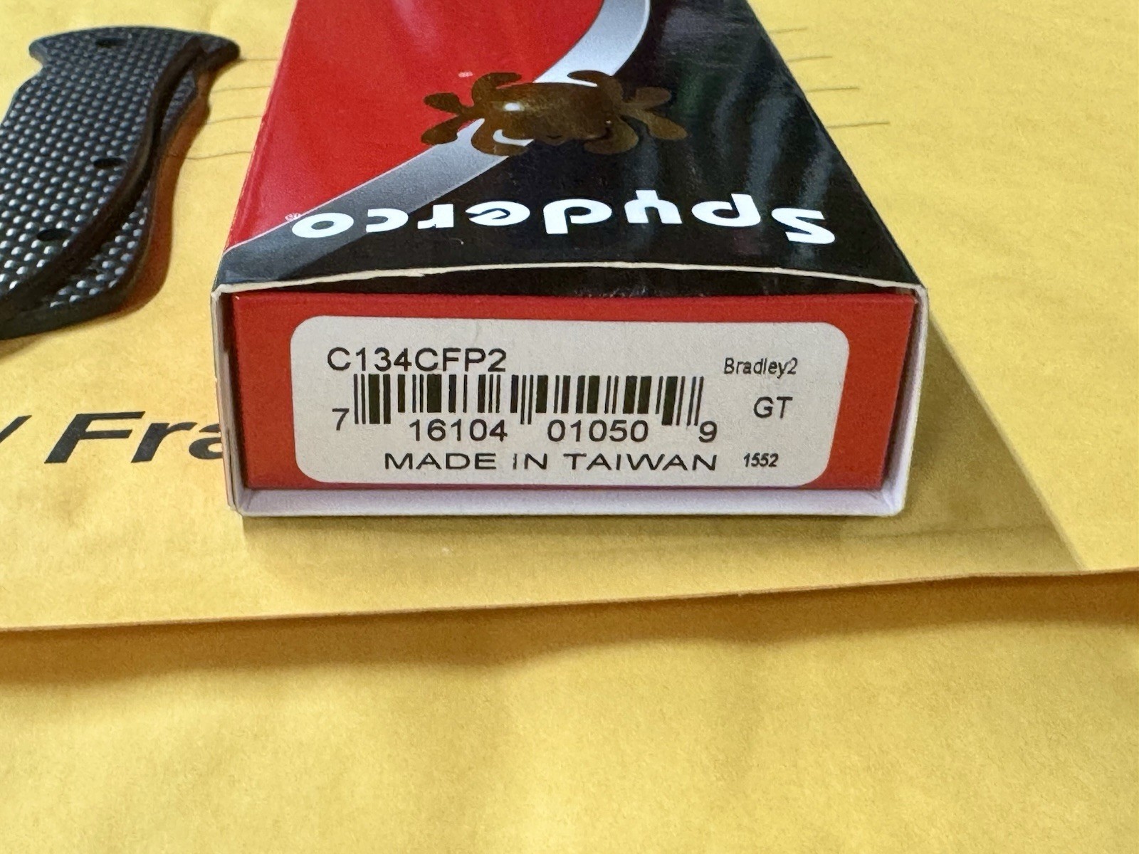 Spyderco Bradley Folder 2 Liner Lock Carbon Fiber M4 Steel C134CFP2 custom hand