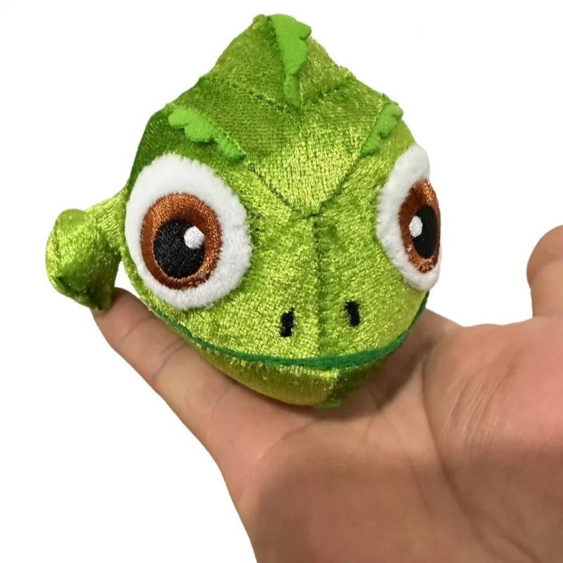 Disney Parks Tangled Pascal Shoulder Pal Magnet Magnetic Plush Toy 7” Rapunzel