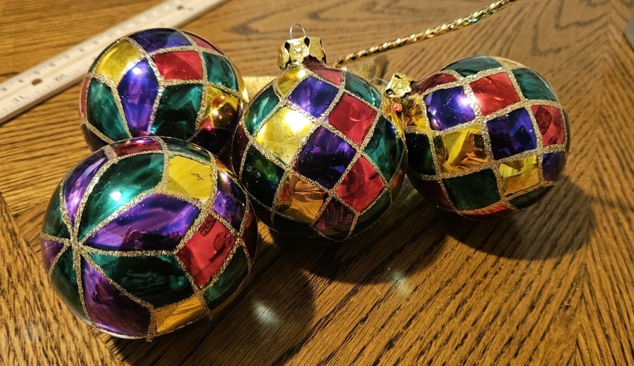 Harlequin Style Christmas Ornament Mercury Glass Round Set Of 4