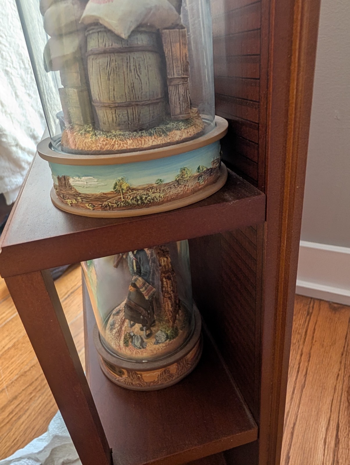 John Wayne Franklin Mint Limited Edition Hand Painted Sculptures W/Glass Dome