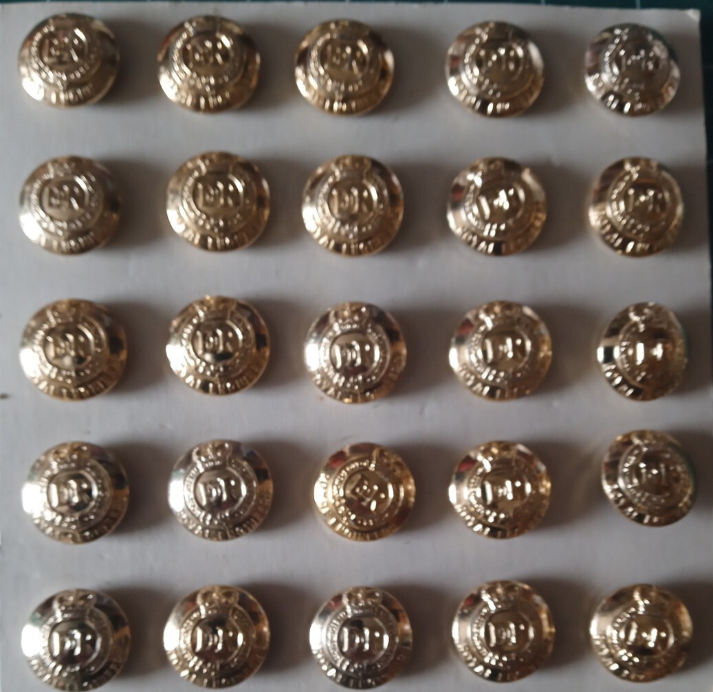 Royal Engineers 19 mm 3/4″ 30L Uniform buttons No 104