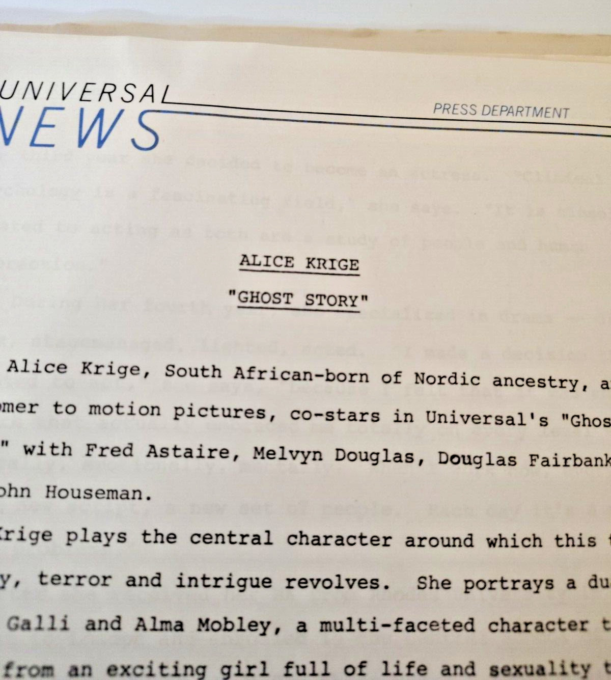 Vtg 1981 Press Release Kit Complete Fred Astaire in “Ghost Story” 11 Photos MCA