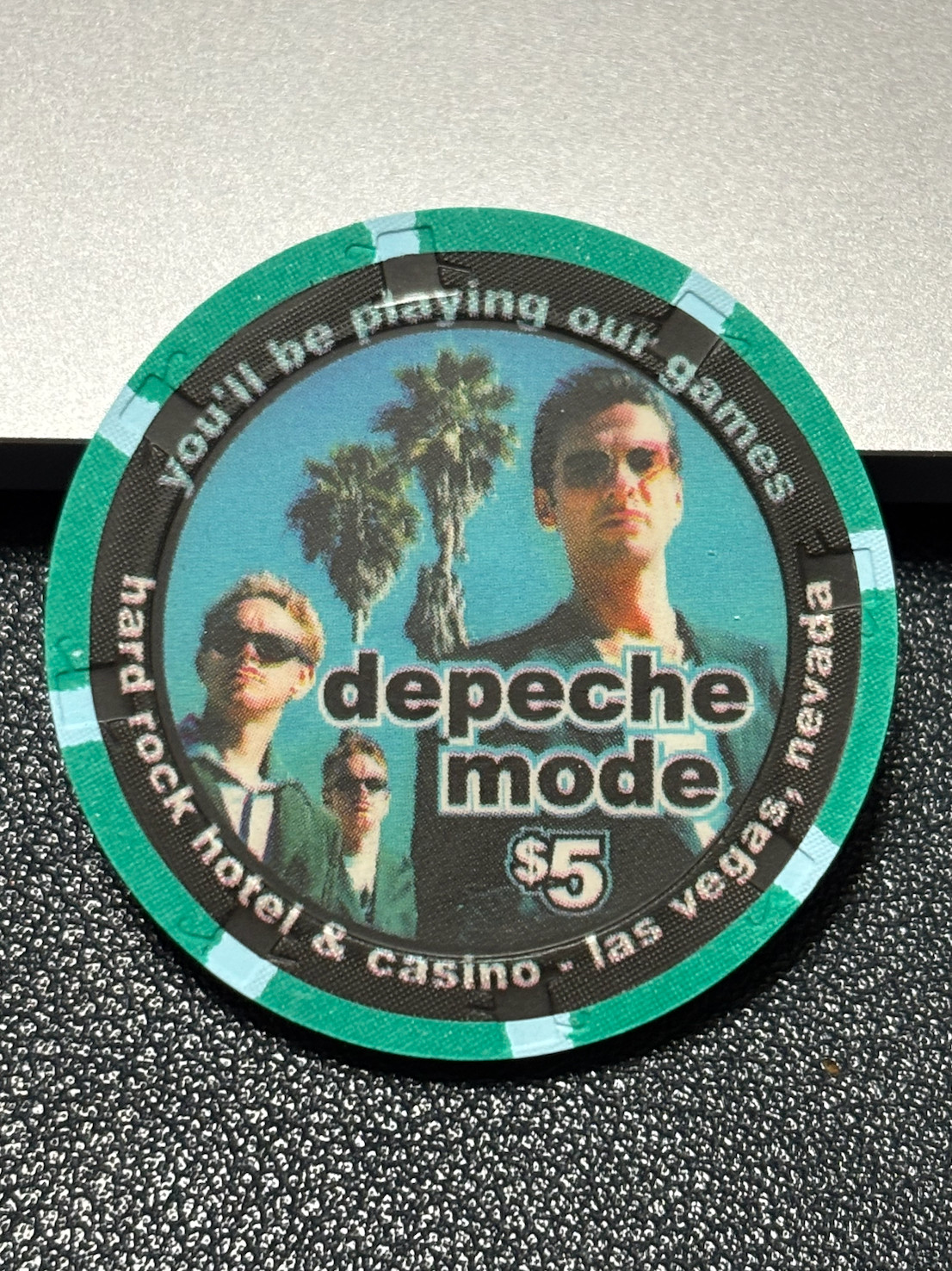 (UNCIRCULATED) $5 HARD ROCK CASINO CHIP POKER CHIP “DEPECHE MODE” LTD LE TOKEN