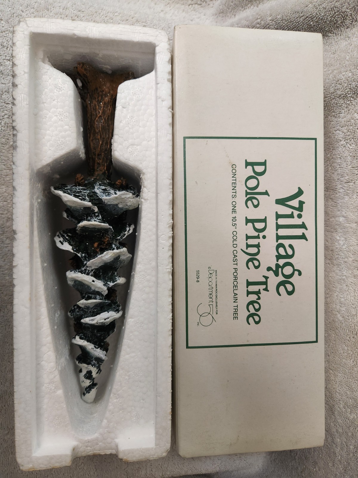 Dept 56 Village Pole Pine Tree #5529-8 Cold Cast porcelain 10.5 inch