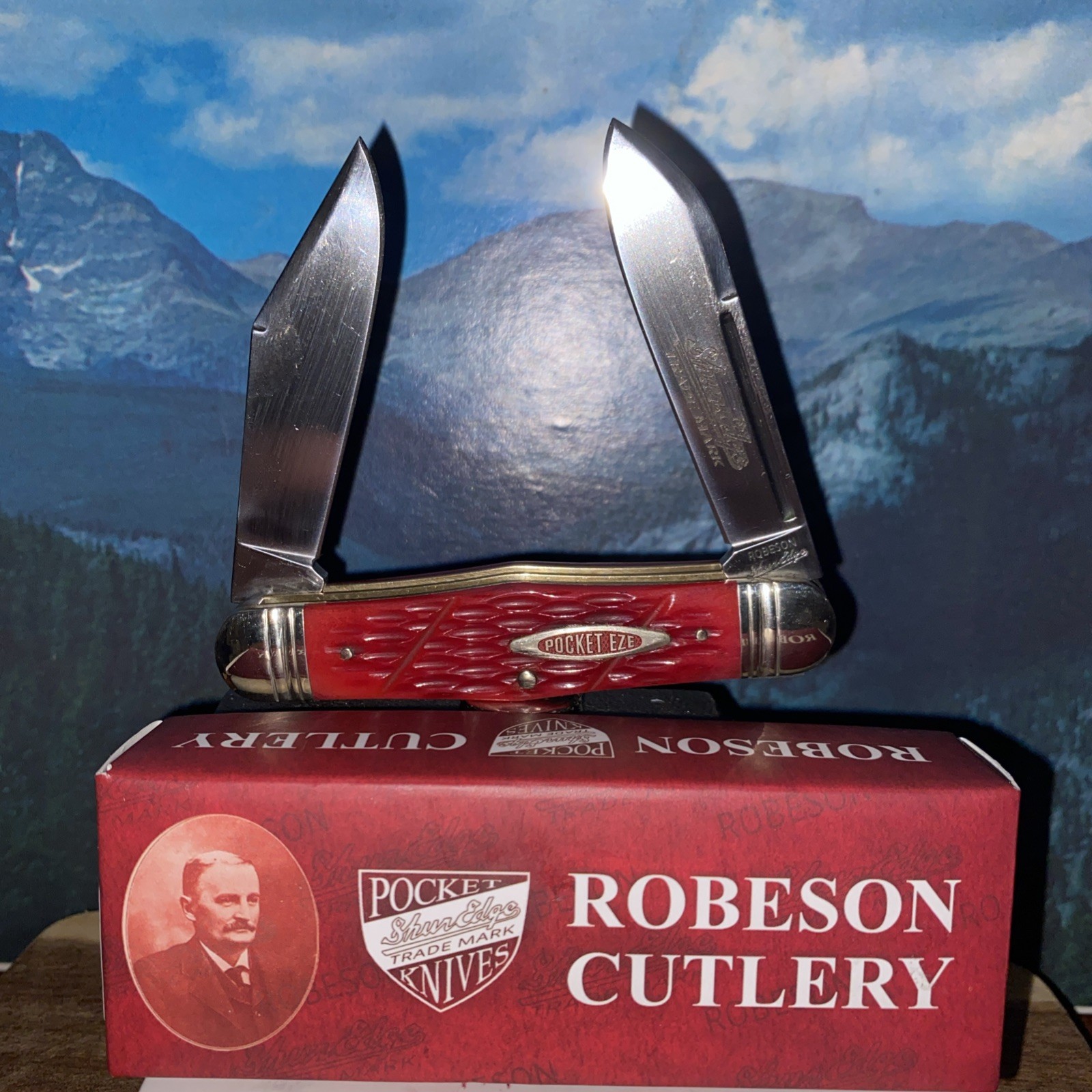 Robeson Swellcenter Moose Pocket Knife Stainless Steel Blades Jigged Bone Handle