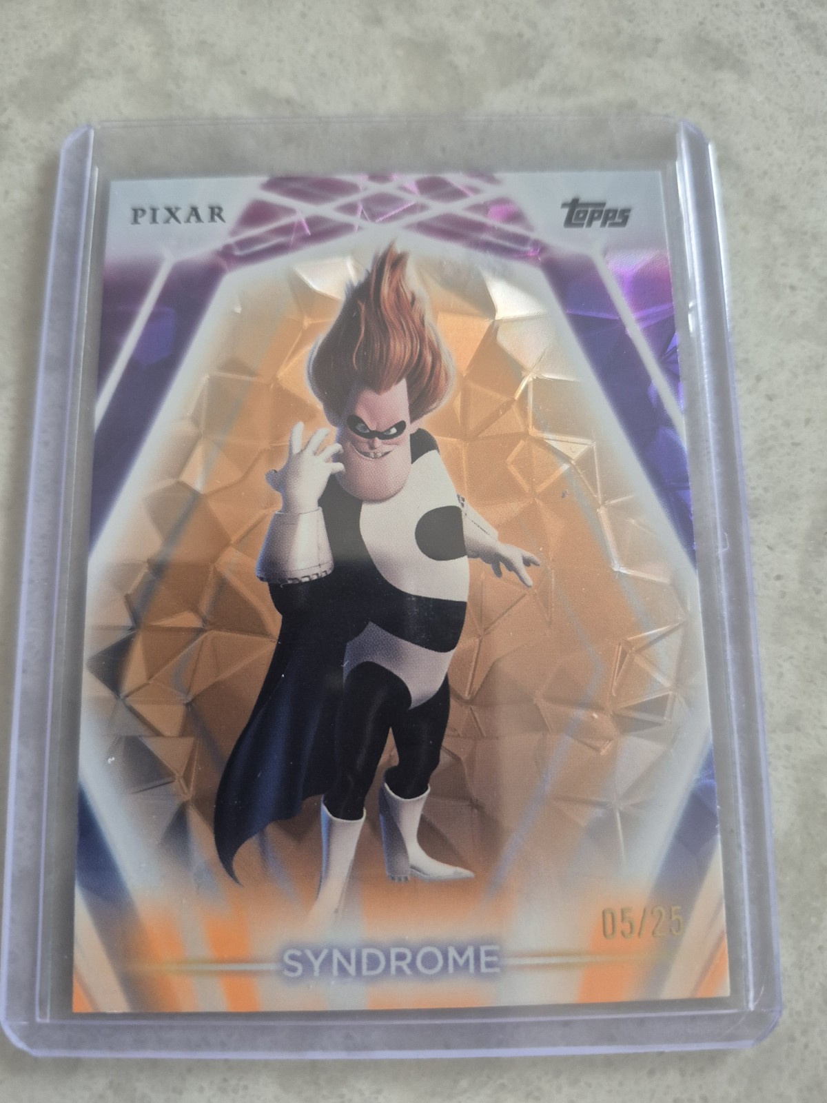 SYNDROME 2026 TOPPS DISNEY PIXAR NEON ORANGE DIAMANTE /25