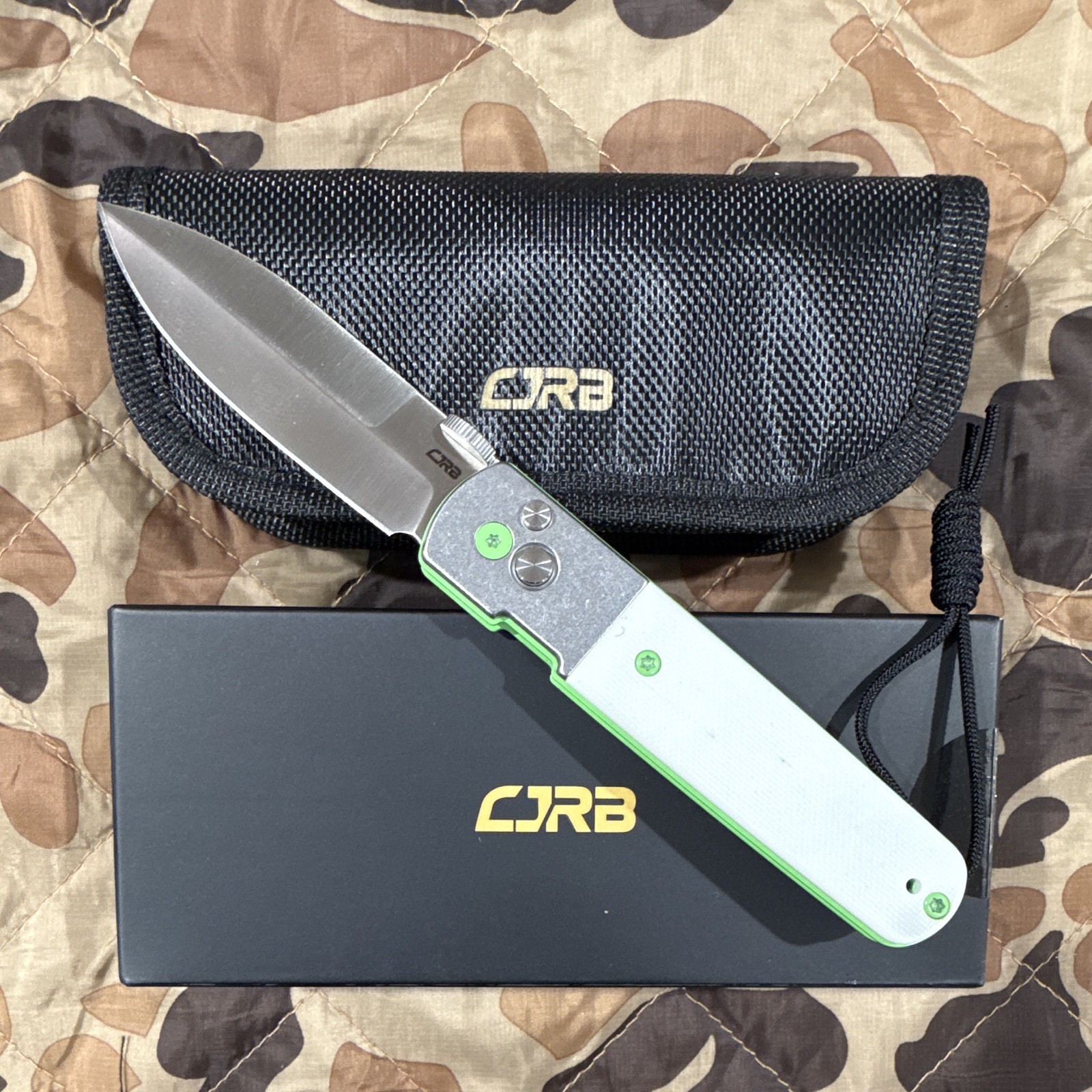 CJRB Locust J1951-WH AR-RPM9 Drop Point Plain Button Lock Manual White G10