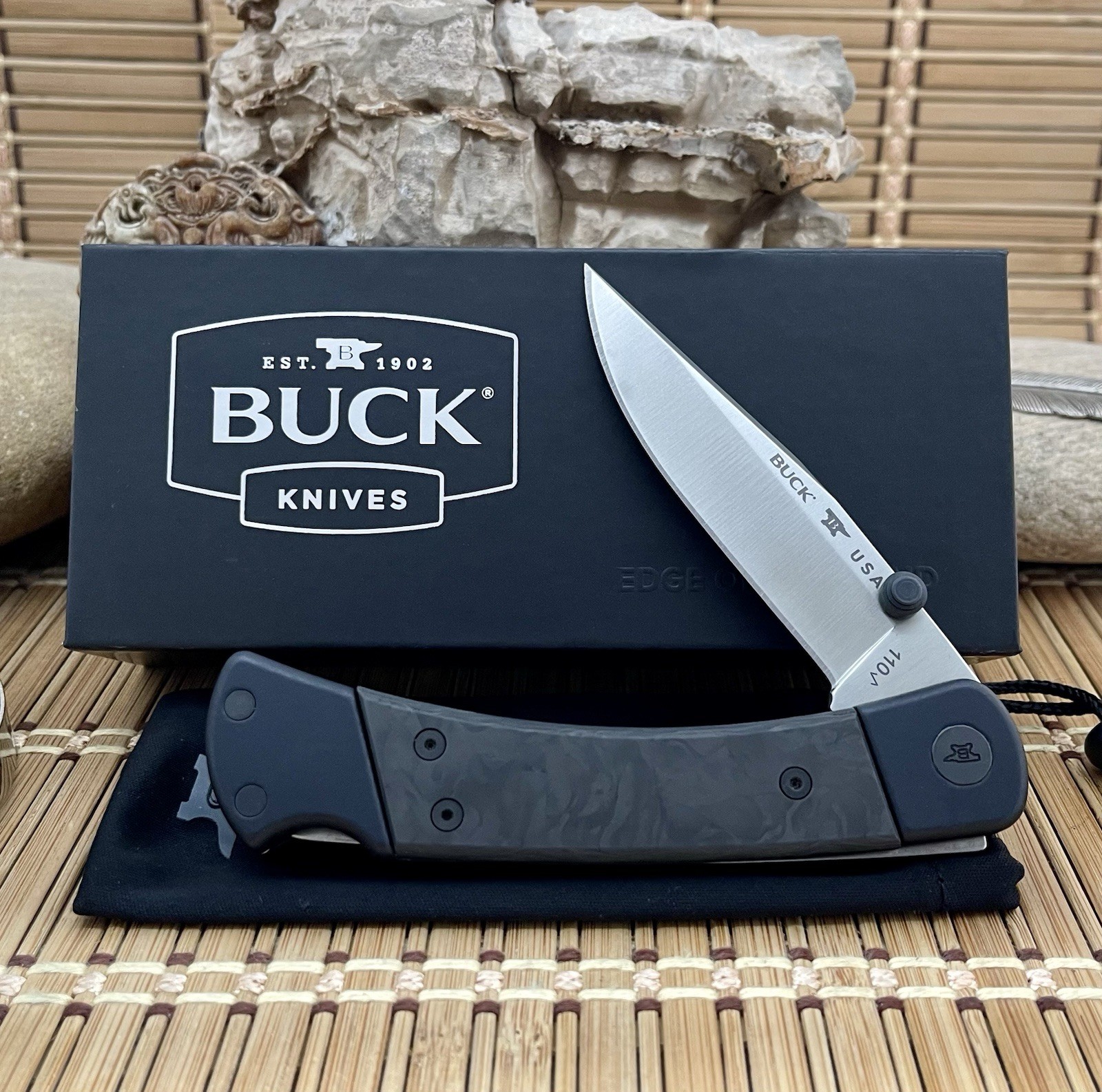 Buck USA 110 Limited Edition Marbled Carbon Fiber BOS S35VN Sport Hunter Knife