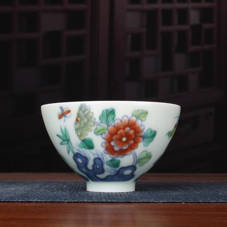 3.3″ China Blue White Doucai Contrasting Colors Porcelain Flower Branch Cup