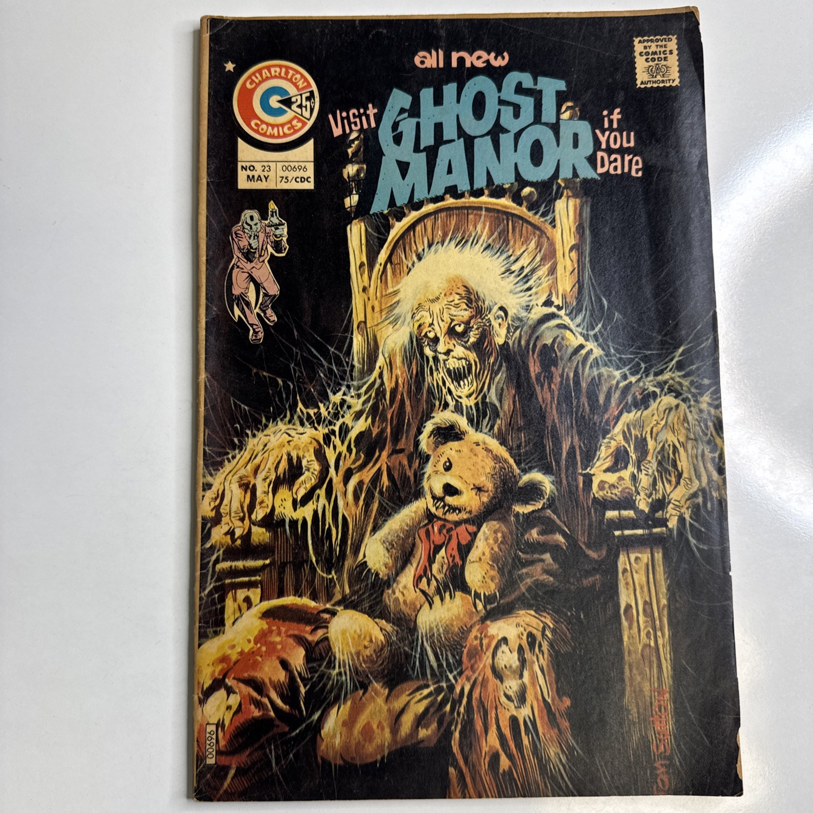 Ghost Manor #23 | Low Grade | Charlton Comics 1975 | Horror | Tom Sutton Cover