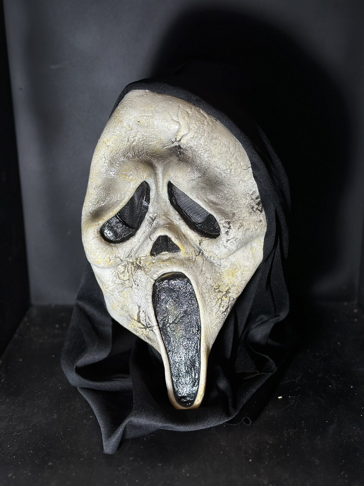 Ghost Face Zombie Mask 2012Fun World Div Wipe Clean With Damp Cloth (z40)