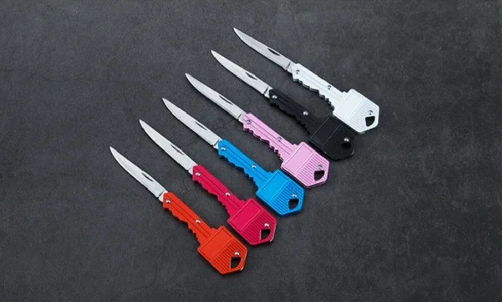 (Bundle of 10) Pocket Knife Key Survival Mini Key Chain Knife