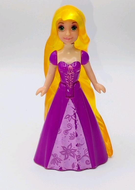 2010 Mattel Disney Tangled Rapunzel Magical Tower Light Up Doll Figure 3.5″ (B