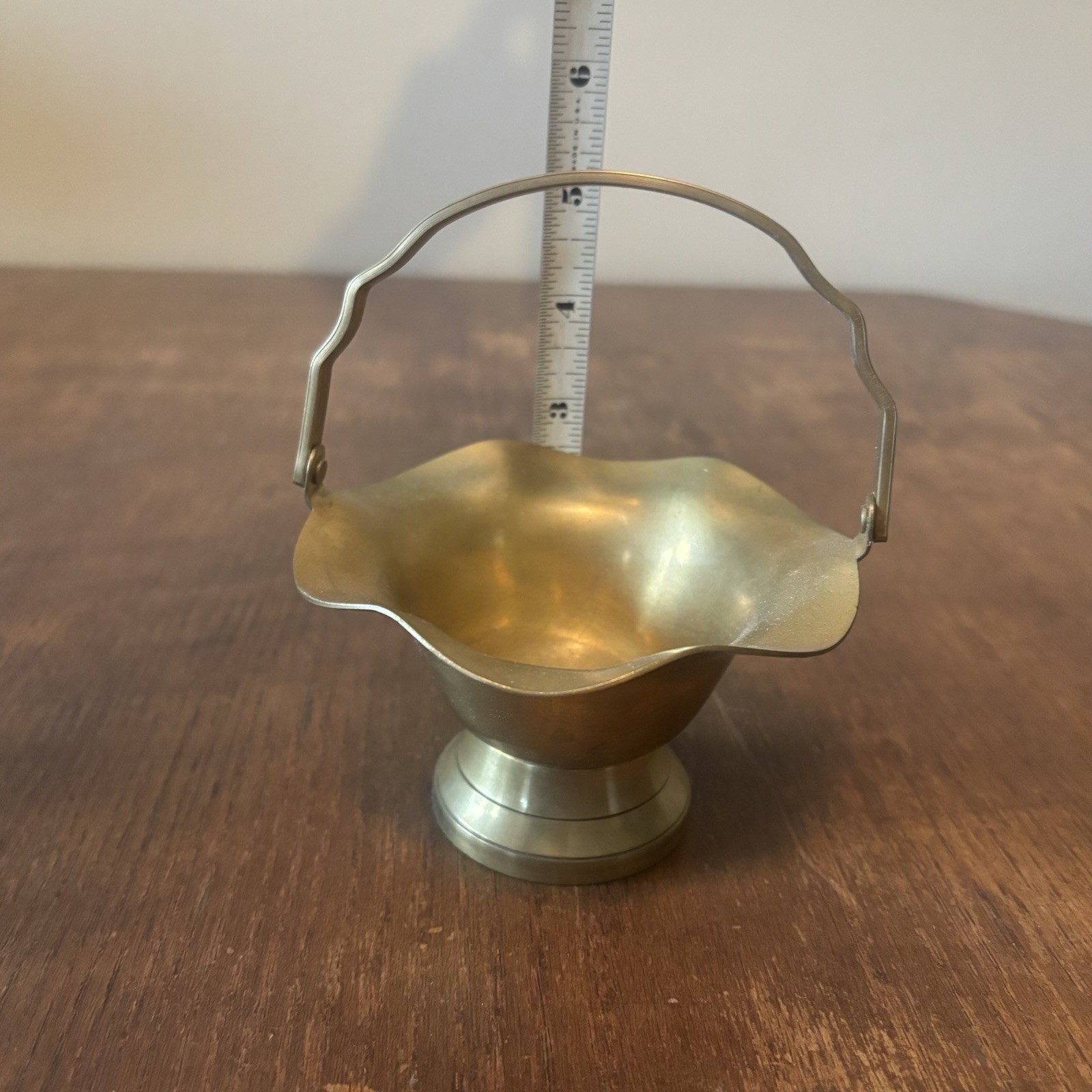 Vintage Solid Brass Basket w/ Handle Scalloped Edge Trinket Jewelry Ring Dish