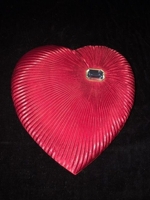 Vintage Russell Stover Empty Heart / Approx. 11″ W X 11-3/4″ T X 1-1/8″ D