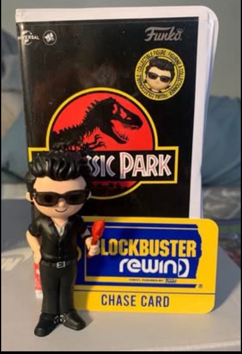 FUNKO BLOCKBUSTER REWIND: JURASSIC PARK IAN MALCOLM WITH FLARE (CHASE)
