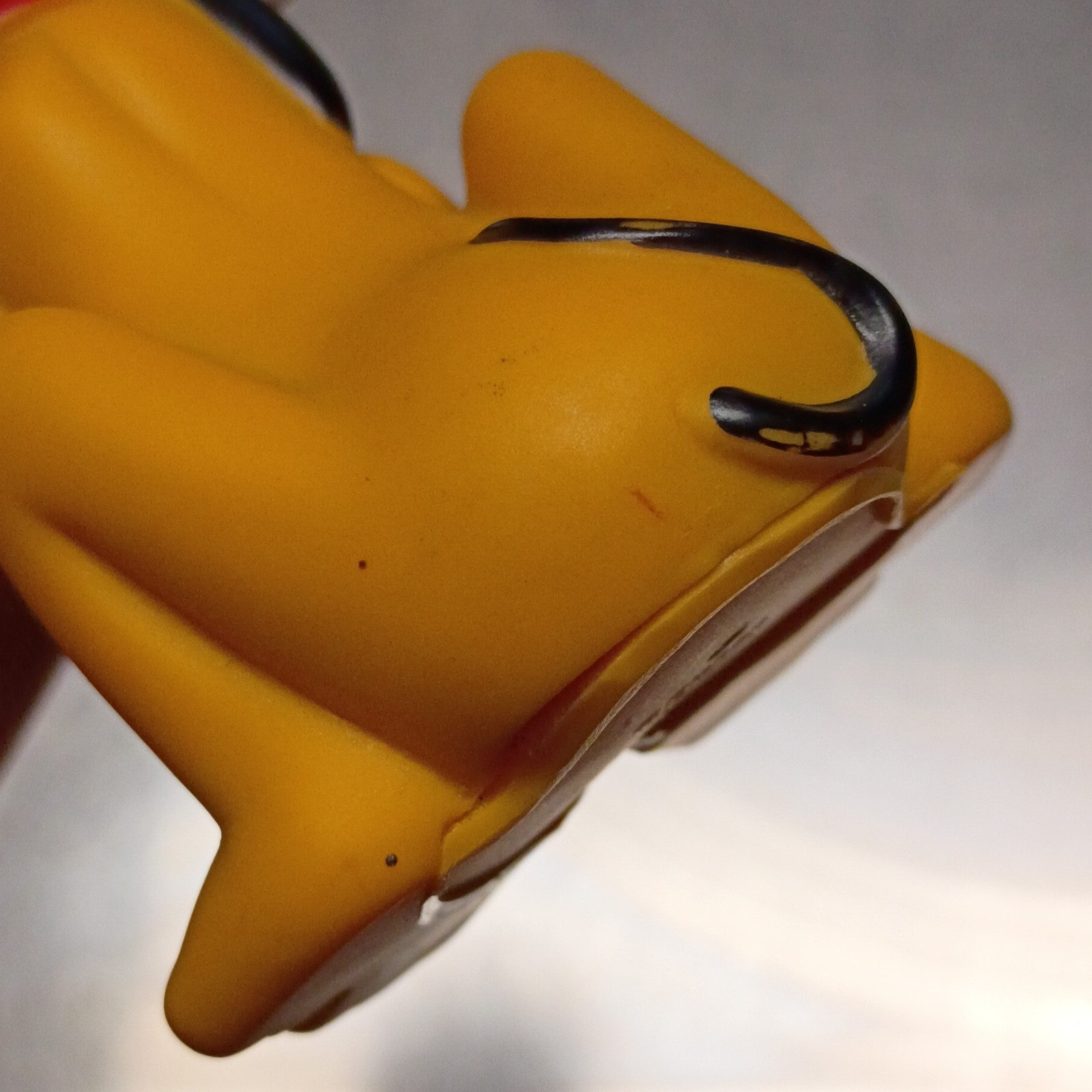 Disney Pluto Figurine w/ Bone, Yellow/Black w/ Red Collar, 3-4.9″ Tall