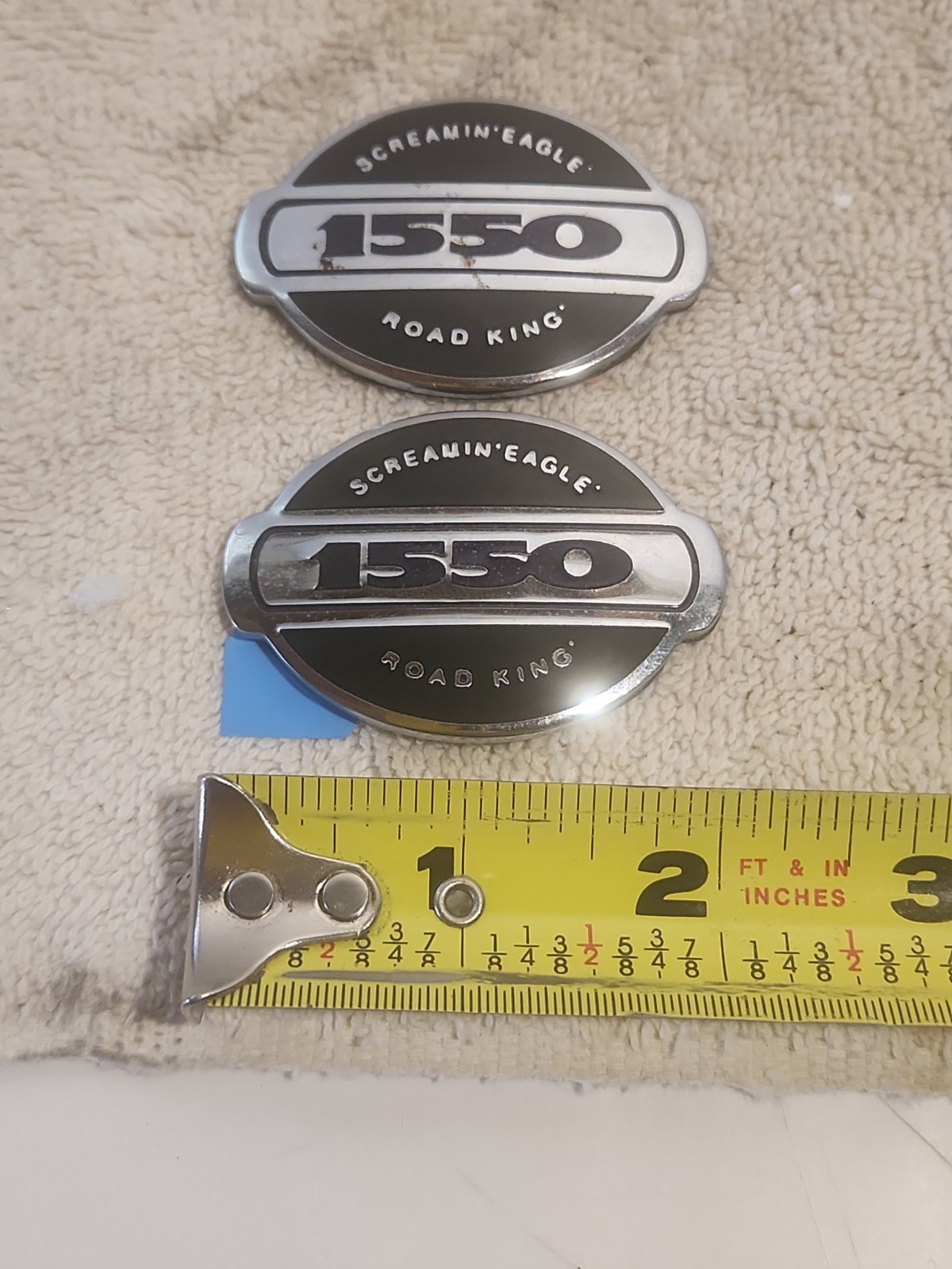 Genuine Pair Of Harley-Davidson Screaming Eagle 1550 Road King Emblems