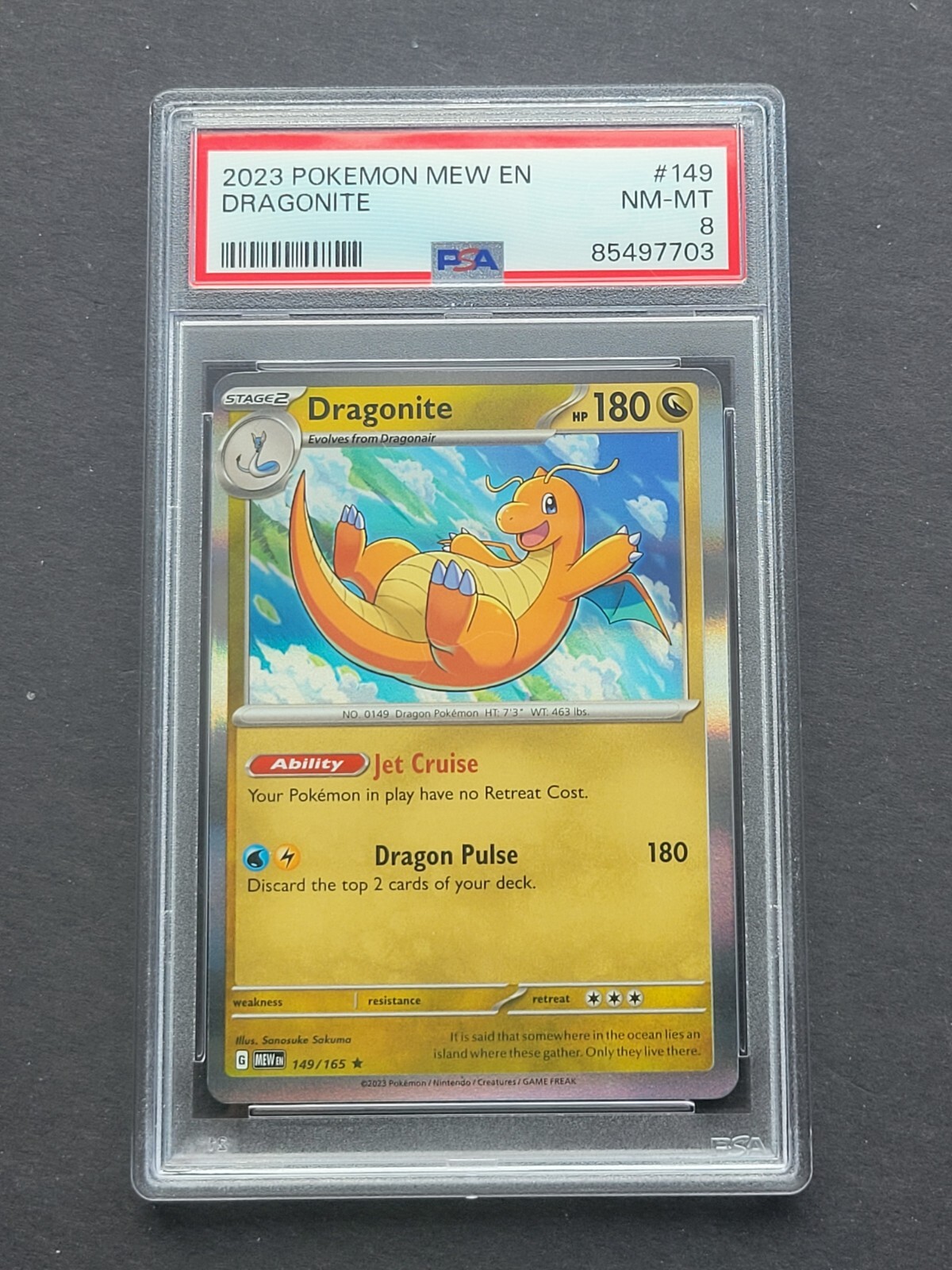 PSA 8 DRAGONITE 149/165 – SCARLET & VIOLET 151 EN HOLO RARE ENGLISH – NM/MINT