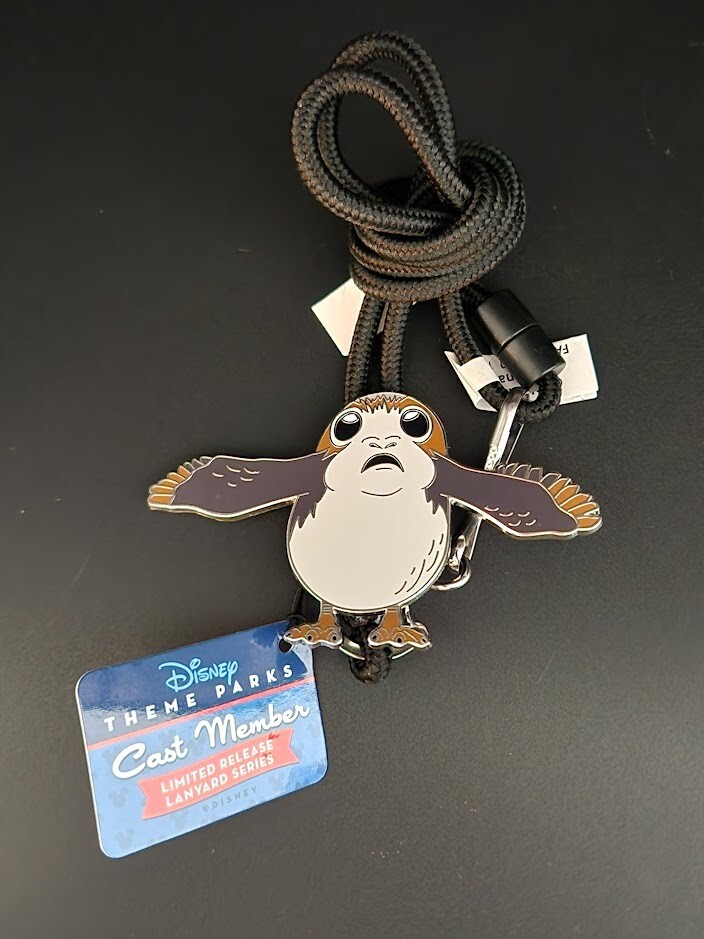 Disney 2020 Monthly Collection Cast Exclusive LR Bolo lanyard Star Wars Porg