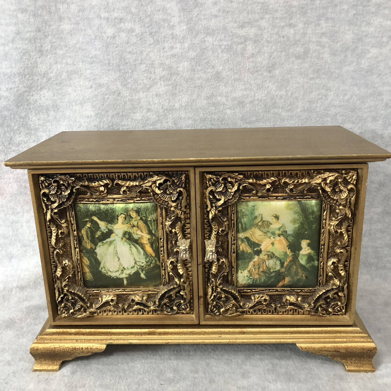 Vtg Ornate Gold Musical Jewelry Box TOYO Victorian Scene Price Imports Japan