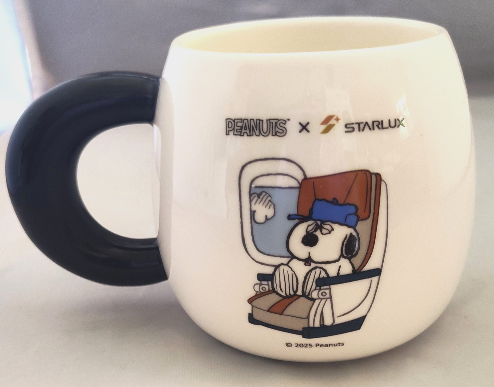 Peanuts x Starlux Airlines Mug Taiwan New in Box (D14)