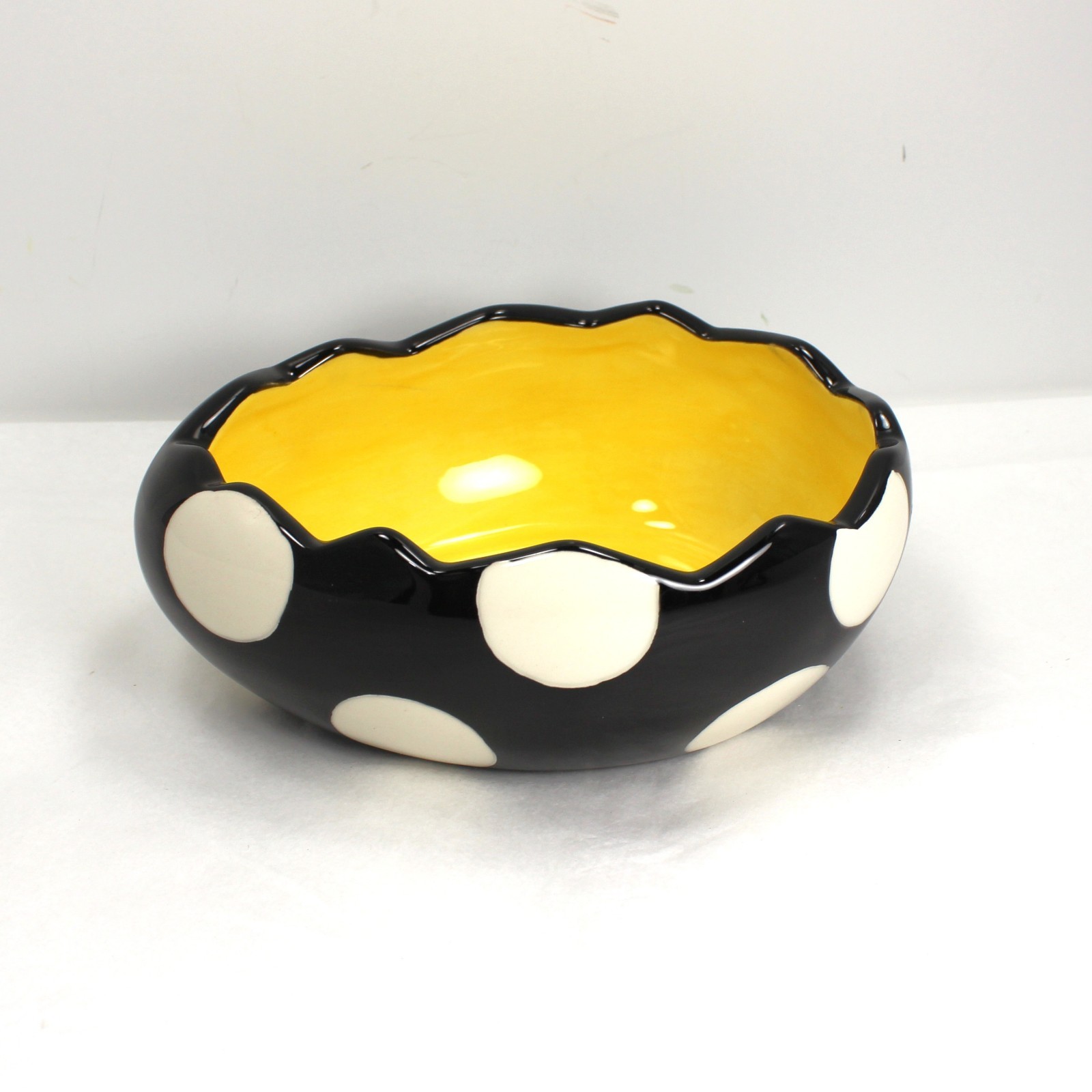 Rare Dolly Mama’s By Joey Polka Dot Bowl Egg Shaped Black White Yellow 6.5″