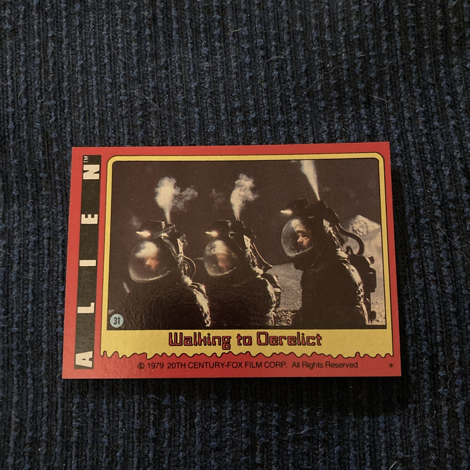 Walking to Derelict – 1979 Topps Alien #31
