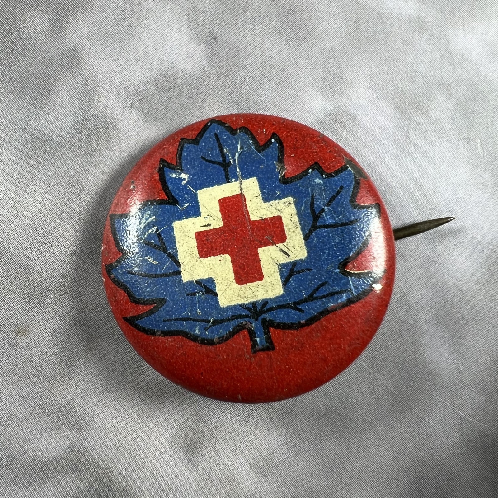 Canada Red Cross 70’s Vintage Button Safety Pin Back 1″ Round