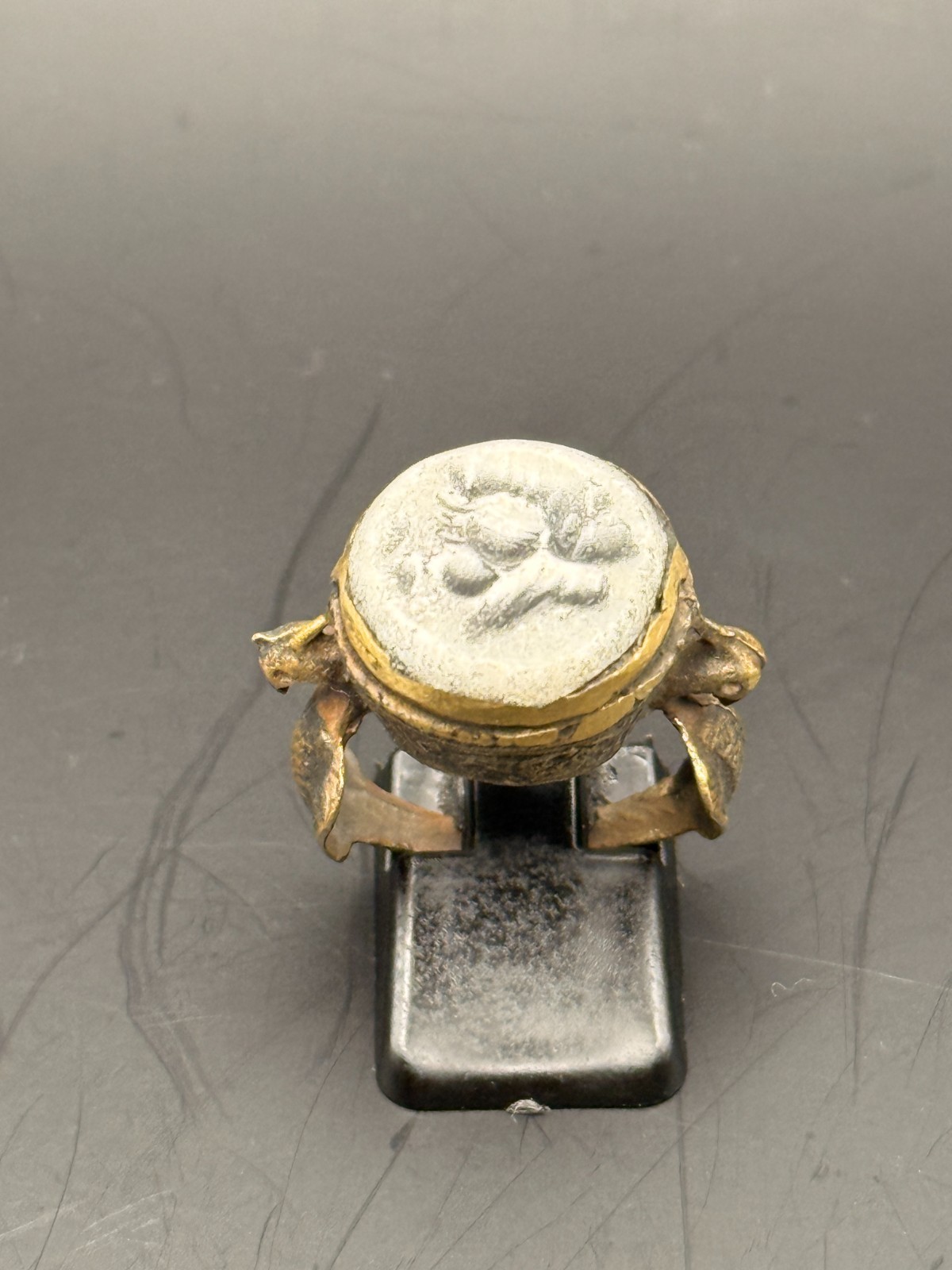 Rare Bronze Roman Ring Ancient Agate Stone Stunning Intaglio Ring Warrior Stamp