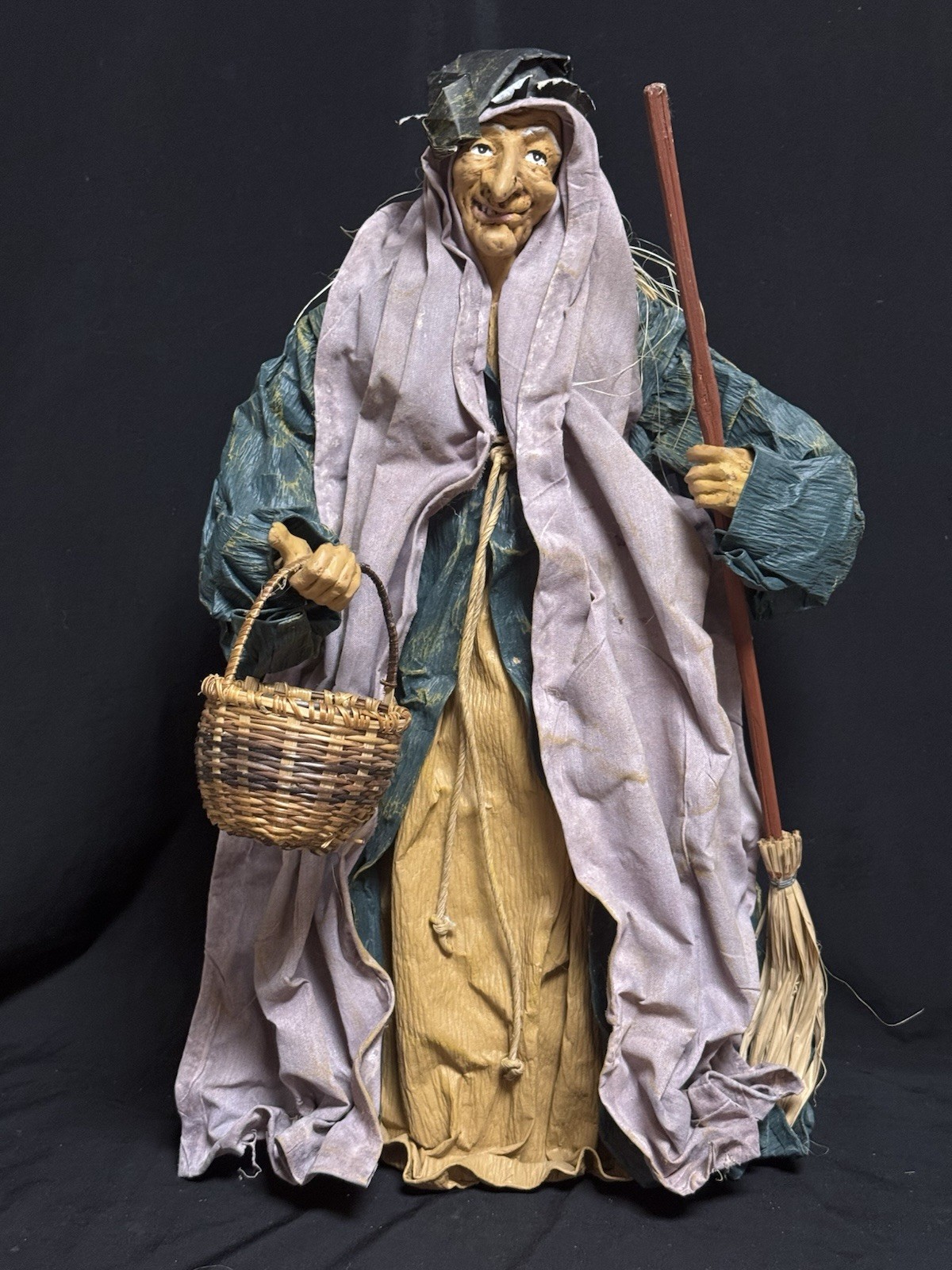 VTG Papier Paper Mache Witch Halloween 18″ Primitive Folk Art Philippines