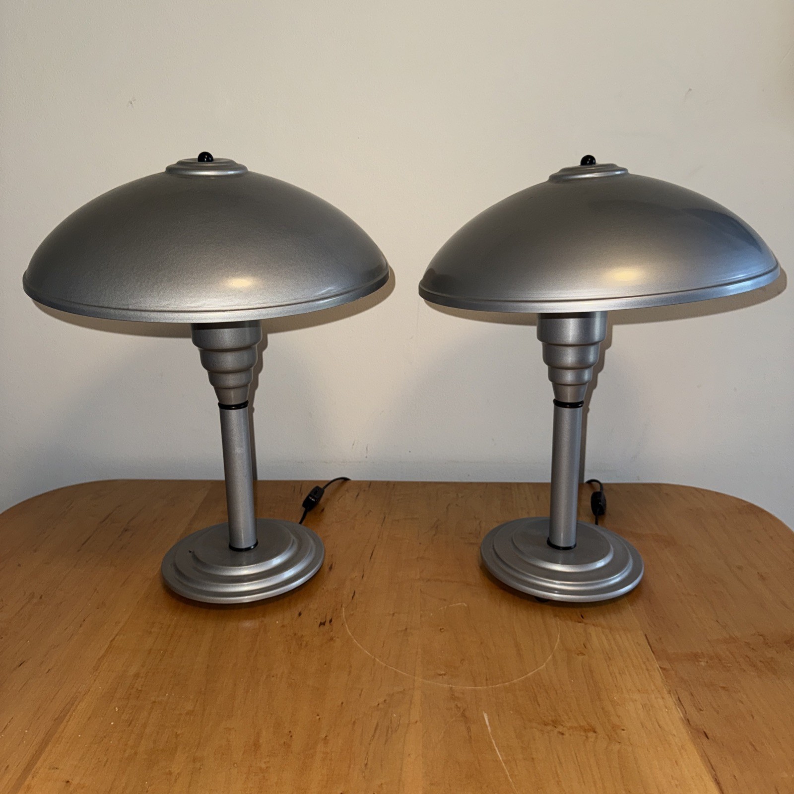 Vtg Mcm Table Lamp Pair Underwriters Laboratories Aluminum Mushroom Flying Sauce